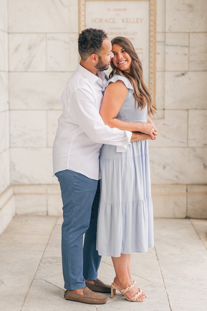 Cleveland Engagement Session; Pittsburgh and Cleveland wedding photographer; Nandy Vijay Photography; Cleveland Museum of Art